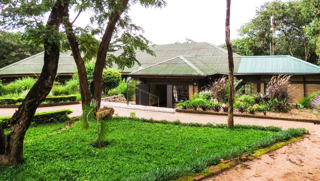 Woodlands Lilongwe Hotell Eksteriør bilde